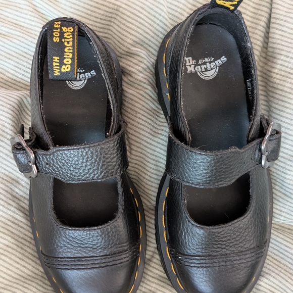 Dr. Martens Addina, Size 5US - Picture 2 of 7